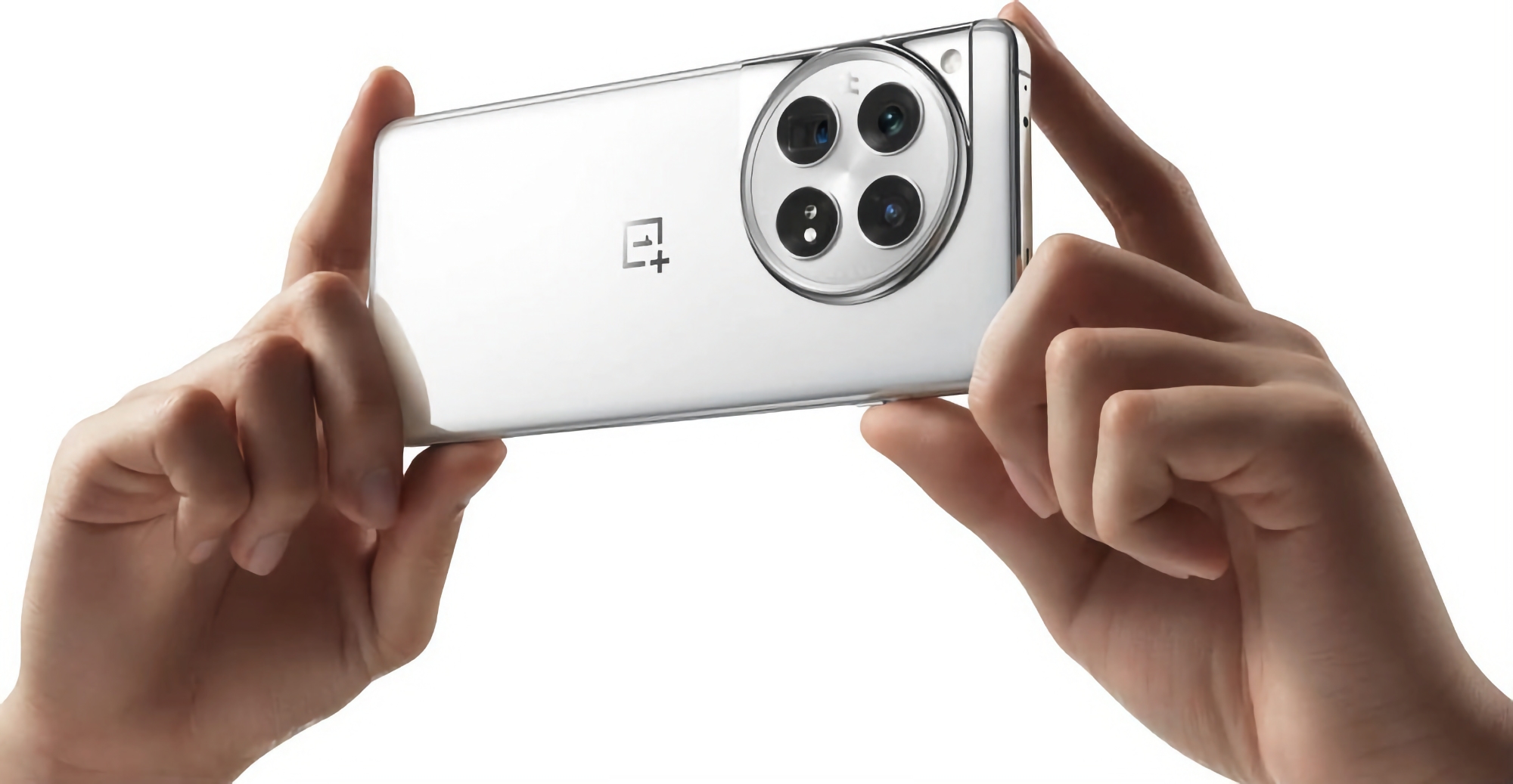 OnePlus 12 Glacial White Edition ha fatto il suo debutto fuori dalla Cina OnePlus 12 Glacial White Edition ha fatto il suo debutto fuori dalla Cina