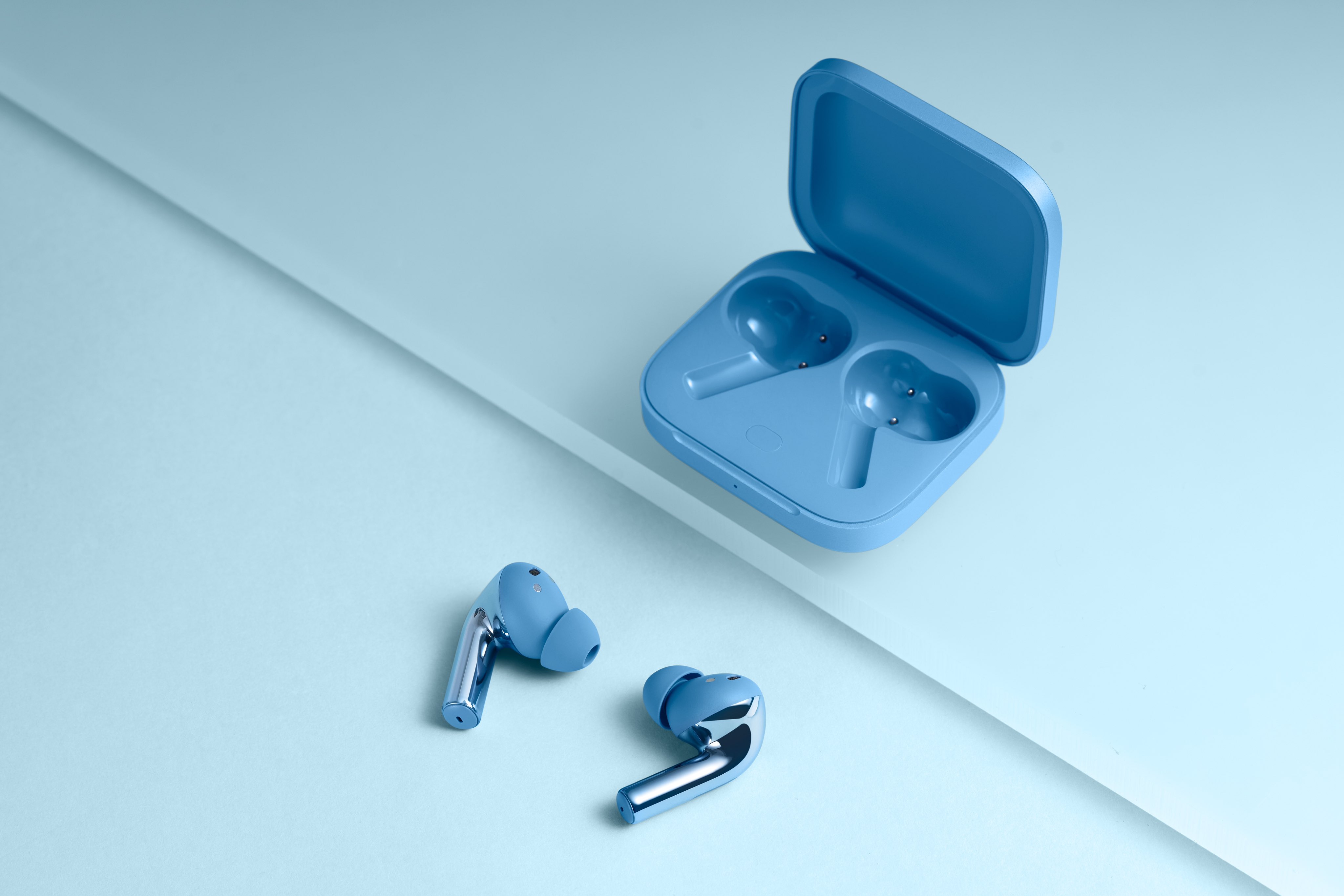 Non solo OnePlus Ace 3: il 4 gennaio OnePlus presenterà anche le cuffie OnePlus Buds 3 TWS. Non solo OnePlus Ace 3: il 4 gennaio OnePlus presenterà anche le cuffie OnePlus Buds 3 TWS.