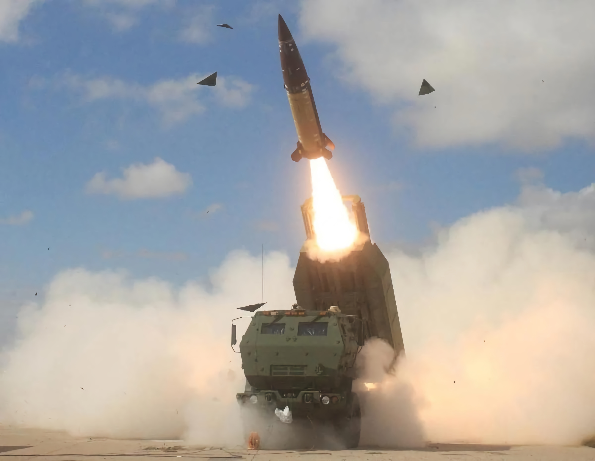 Sostituzione ATACMS: Lockheed Martin sta sviluppando un nuovo missile per HIMARS e M270 con una portata fino a 650 km, sarà in grado di distruggere le navi
