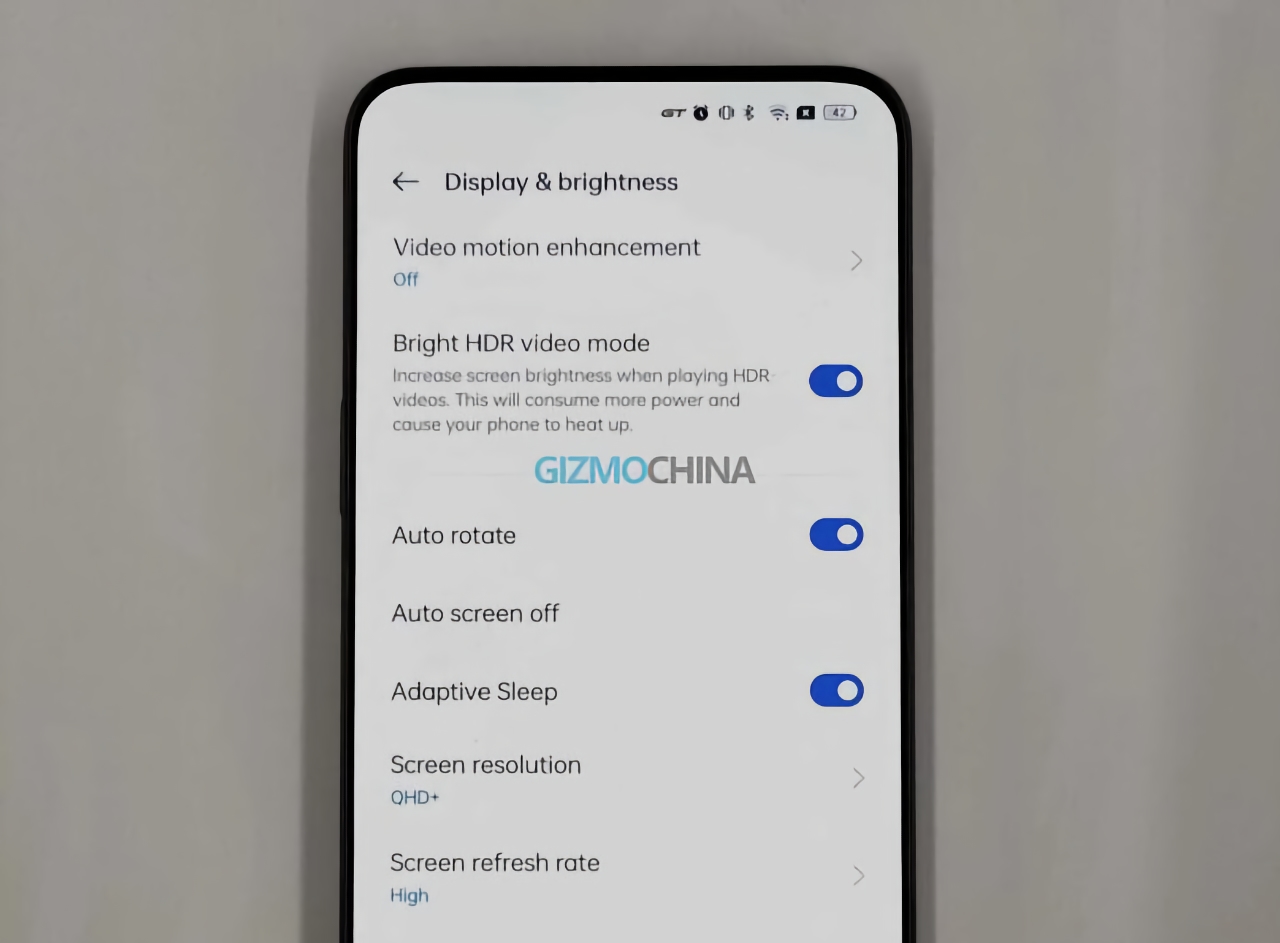 Realme GT 2 Pro uscirà in due versioni, una delle quali riceverà una fotocamera frontale con sottoschermo Realme GT 2 Pro uscirà in due versioni, una delle quali riceverà una fotocamera frontale con sottoschermo