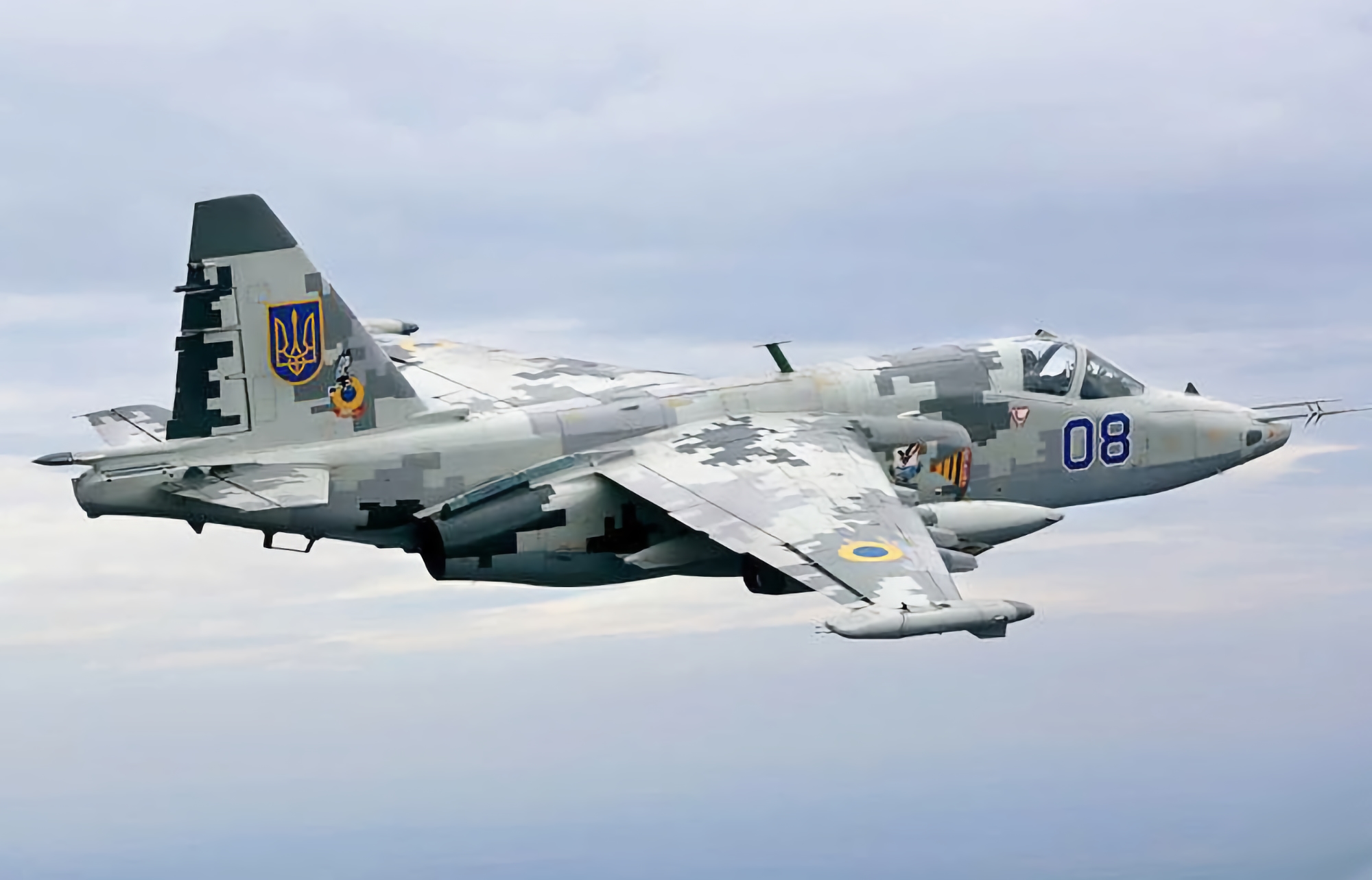 Ecco come i Su-25 ucraini distruggono le posizioni razziste (video) Ecco come i Su-25 ucraini distruggono le posizioni razziste (video)