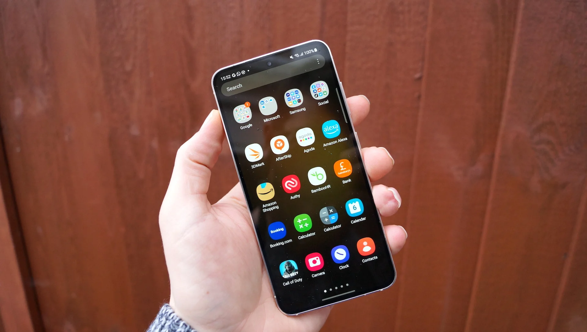 Samsung passa ai chip Snapdragon per i Galaxy S25 e S26, ma promette un ritorno agli Exynos nel 2027 Samsung passa ai chip Snapdragon per i Galaxy S25 e S26, ma promette un ritorno agli Exynos nel 2027