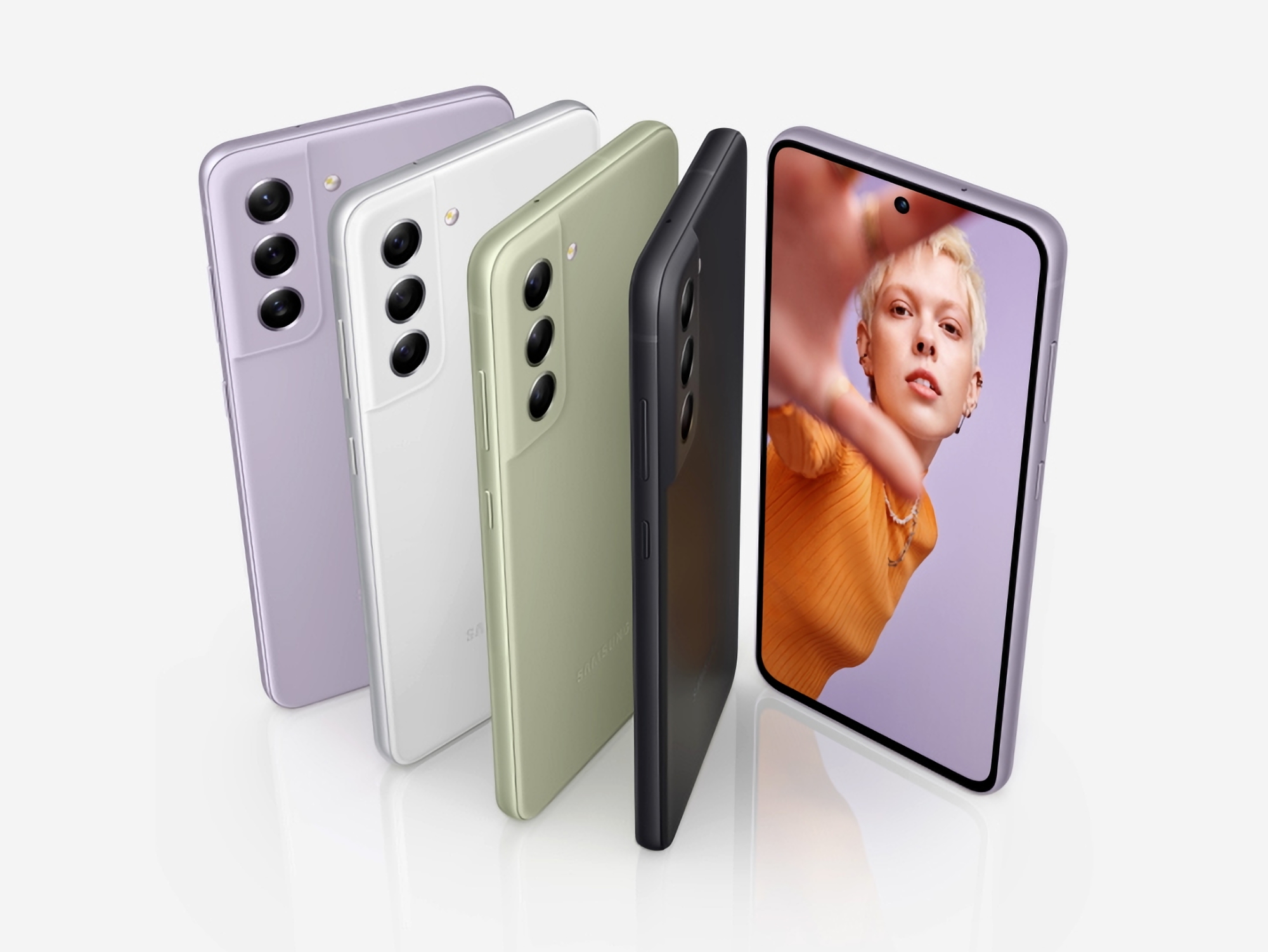 Samsung ha rilasciato il primo aggiornamento di sistema per il Galaxy S21 FE: vi diciamo le novità Samsung ha rilasciato il primo aggiornamento di sistema per il Galaxy S21 FE: vi diciamo le novità