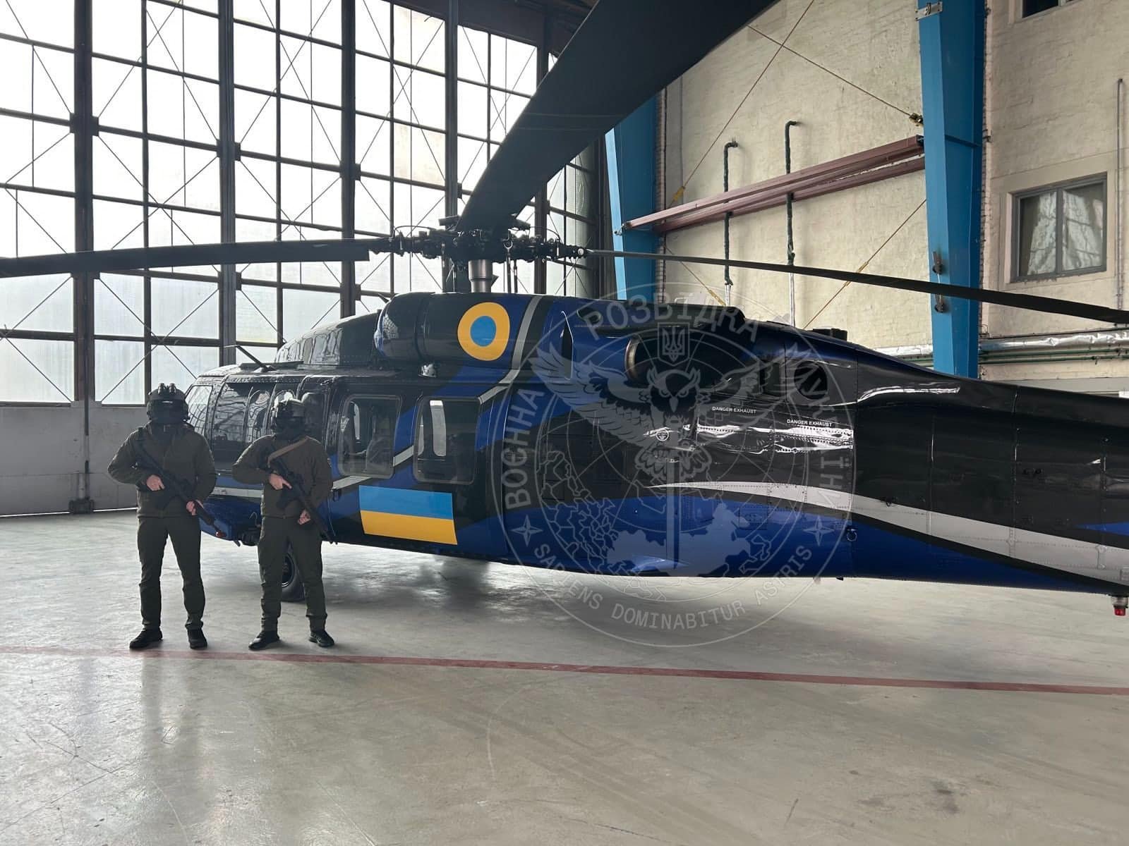 La ricognizione aerea ucraina utilizza il leggendario elicottero statunitense Sikorsky UH-60 Black Hawk La ricognizione aerea ucraina utilizza il leggendario elicottero statunitense Sikorsky UH-60 Black Hawk
