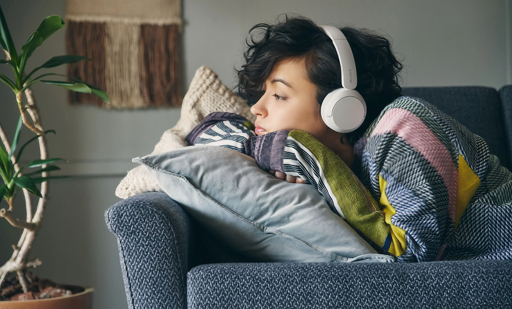 Sony WH-CH520 con un'autonomia fino a 50 ore può essere acquistato su Amazon per meno di 40 dollari. Sony WH-CH520 con un'autonomia fino a 50 ore può essere acquistato su Amazon per meno di 40 dollari.