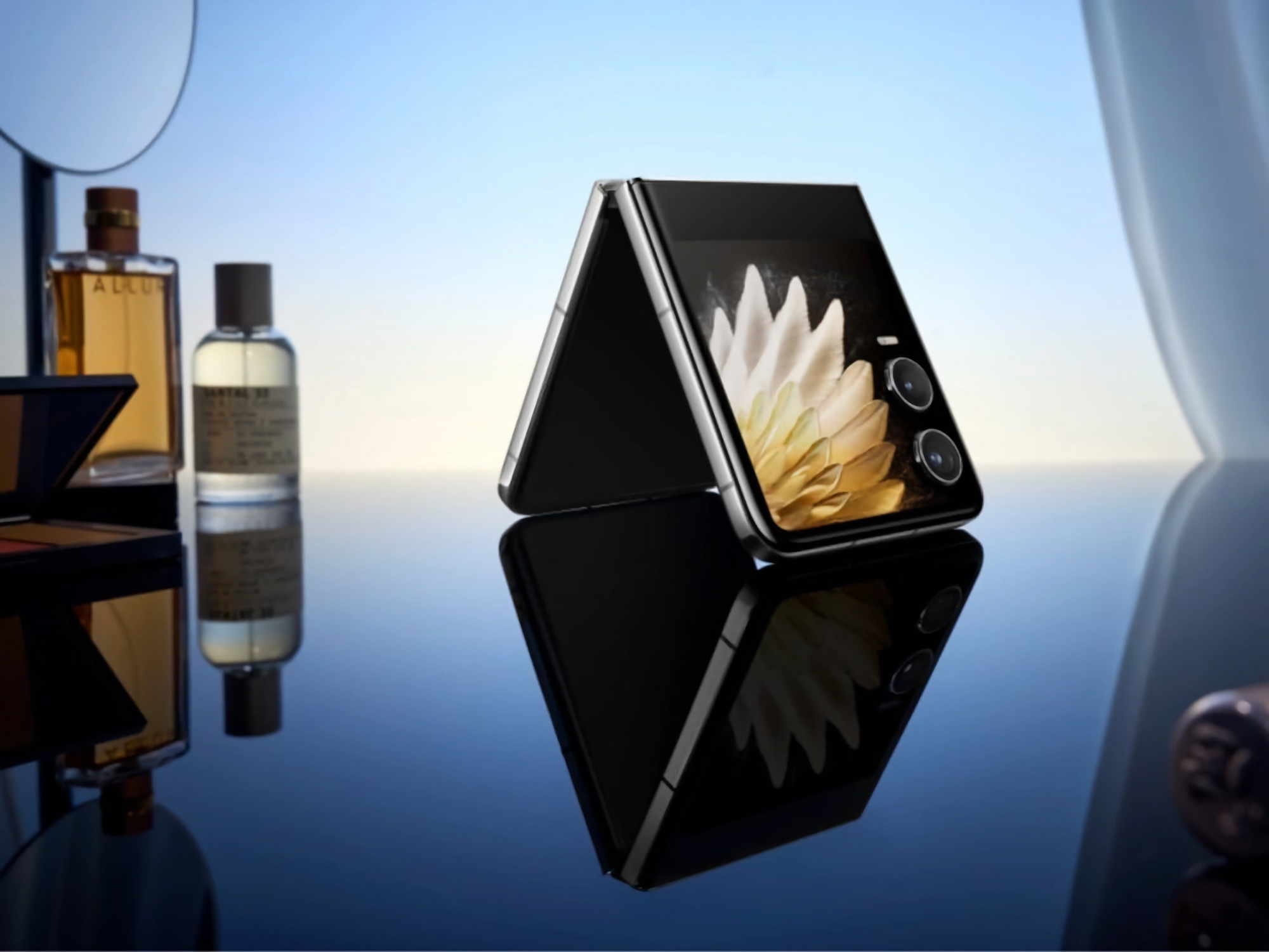 Trapelato: Tecno Phantom V Flip 2 avrà un display AMOLED da 6,9 pollici, un chip MediaTek Dimensity 8020 e un prezzo di circa 700 dollari. Trapelato: Tecno Phantom V Flip 2 avrà un display AMOLED da 6,9 pollici, un chip MediaTek Dimensity 8020 e un prezzo di circa 700 dollari.