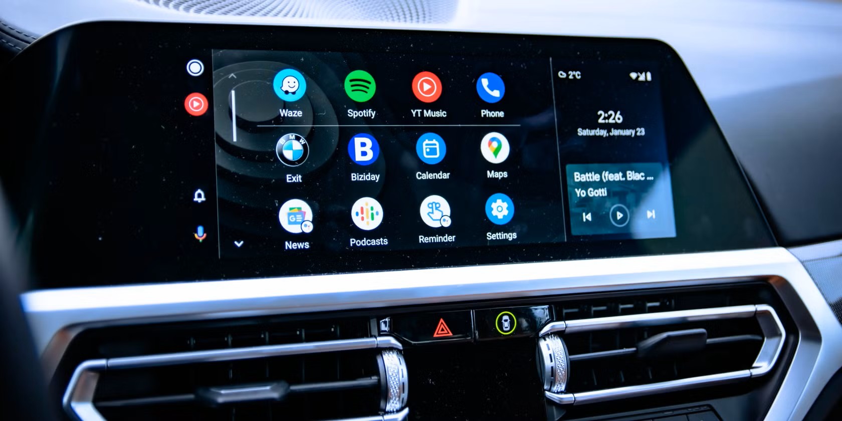 Come Android Auto sta cambiando il modo in cui si gestisce l'intrattenimento in auto Android Auto: rivoluzionare l'interfaccia delle auto moderne