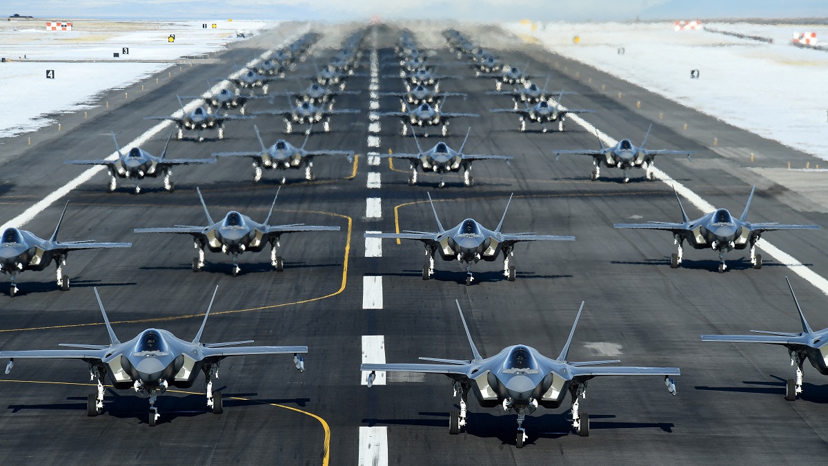La Grecia si avvicina all'acquisto di 20+20 caccia di quinta generazione F-35 Lightning II: il Comitato per le relazioni estere del Senato statunitense approva l'accordo La Grecia si avvicina all'acquisto di 20+20 caccia di quinta generazione F-35 Lightning II: il Comitato per le relazioni estere del Senato statunitense approva l'accordo