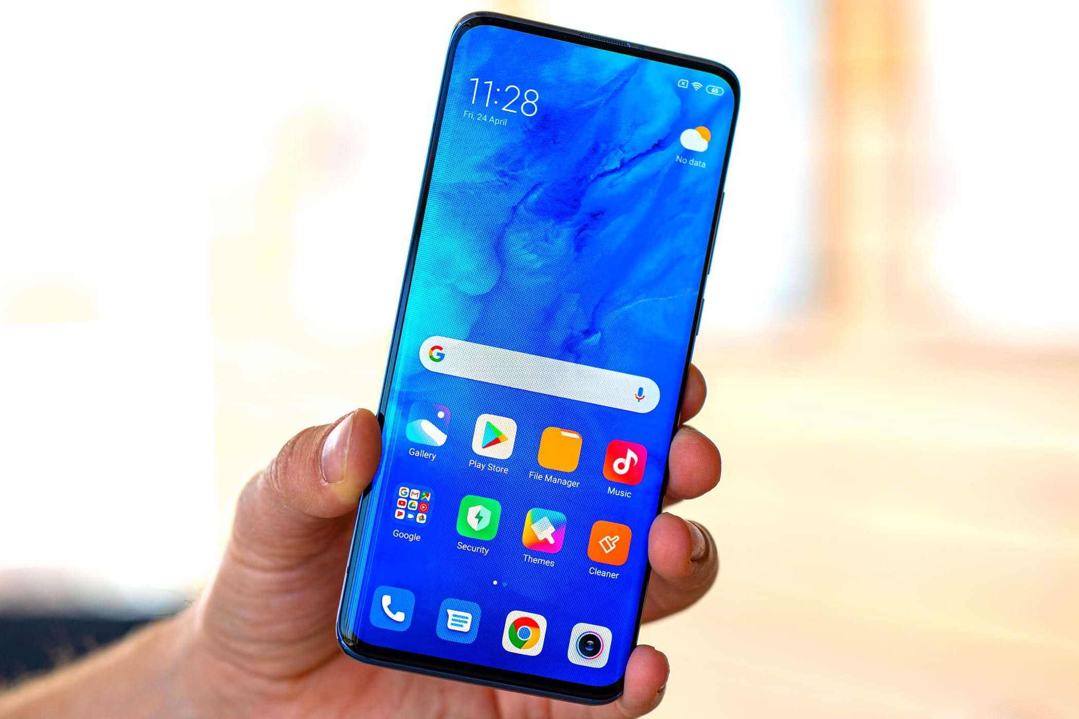 Come Mi MIX 4: uno degli smartphone Xiaomi 12 riceverà una fotocamera frontale sub-screen (ma questo non è certo) Come Mi MIX 4: uno degli smartphone Xiaomi 12 riceverà una fotocamera frontale sub-screen (ma questo non è certo)