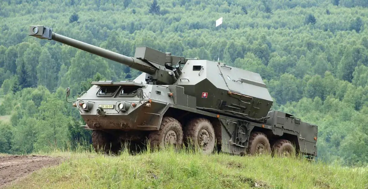 Pubblicato il primo video dell'utilizzo in combattimento da parte delle forze armate ucraine dell'obice Zuzana 2 del valore di 7,6 milioni di dollari