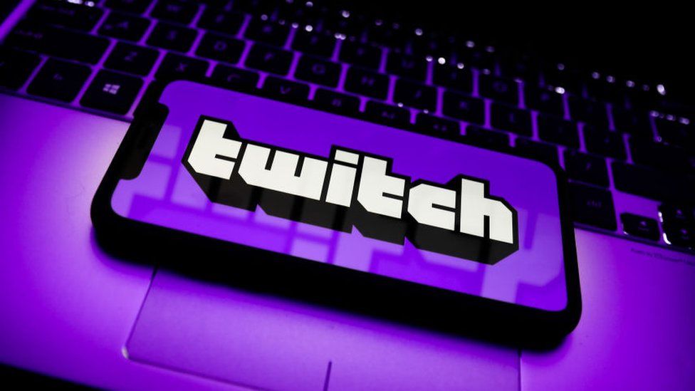 Twitch inizia a testare la nuova funzione a pagamento "Elevated Chat". Twitch inizia a testare la nuova funzione a pagamento "Elevated Chat".