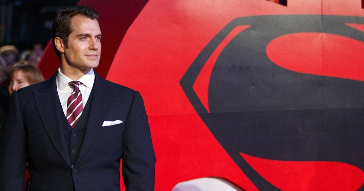 Il regista di "Kick-Ass" Matthew Vaughn pensa che Henry Cavill dovrebbe interpretare Superman dall'URSS nell'adattamento a fumetti di "Red Son". Il regista di "Kick-Ass" Matthew Vaughn pensa che Henry Cavill dovrebbe interpretare Superman dall'URSS nell'adattamento a fumetti di "Red Son".