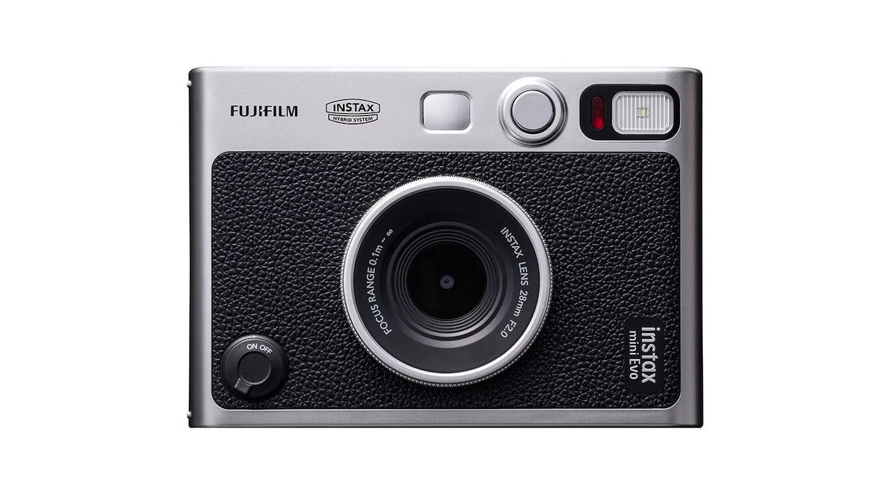 Fujifilm annuncia la Instax Mini Evo, fotocamera ibrida pellicola/digitale per 199,95 dollari Fujifilm annuncia la Instax Mini Evo, fotocamera ibrida pellicola/digitale per 199,95 dollari