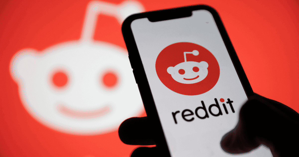 La FTC indaga sugli accordi di licenza AI di Reddit La FTC indaga sugli accordi di licenza AI di Reddit