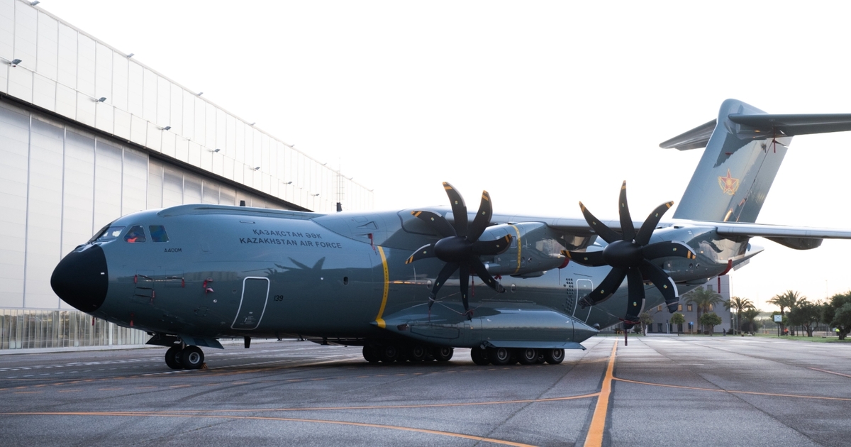 Il Kazakistan riceverà il primo aereo da trasporto A400M di Airbus Il Kazakistan riceverà il primo aereo da trasporto A400M di Airbus