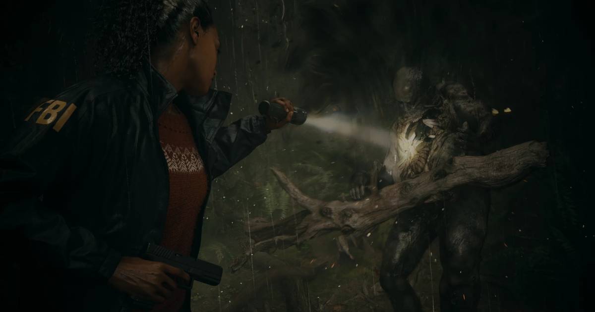 Le battaglie con i nemici in Alan Wake 2 saranno "più fisiche e più disperate" e le risorse dovranno essere spese con saggezza. Le battaglie con i nemici in Alan Wake 2 saranno "più fisiche e più disperate" e le risorse dovranno essere spese con saggezza.