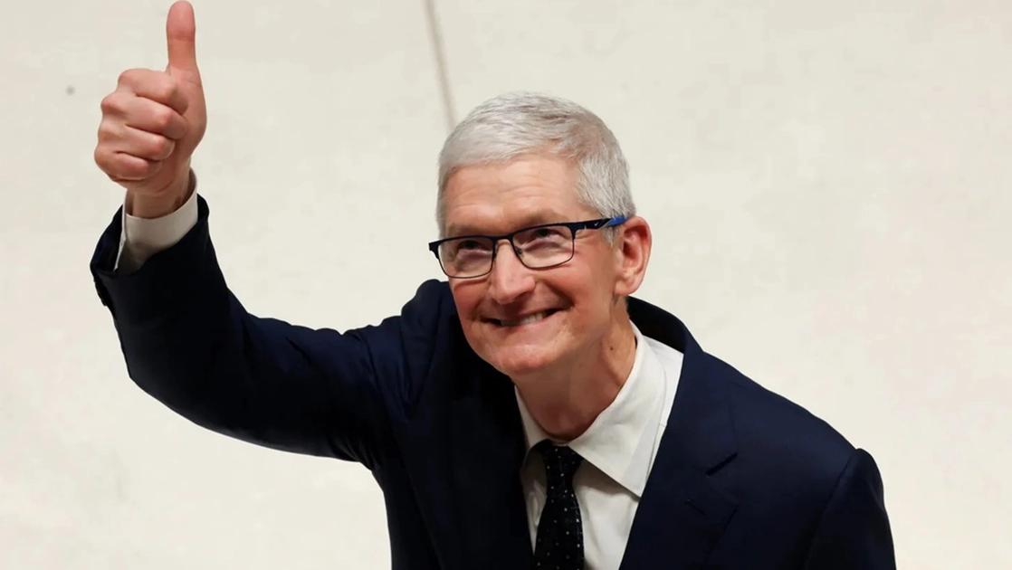 Tim Cook: Leader Visionario che Guida il Futuro di Apple