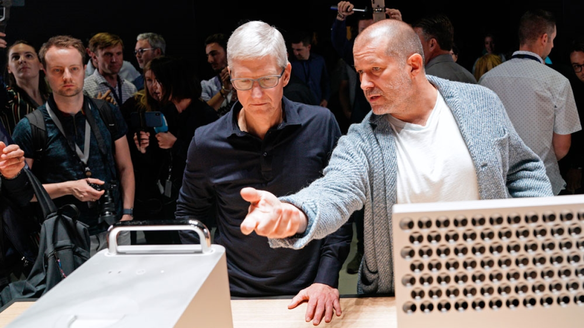 Un ex designer di Apple e OpenAI stanno lavorando a un dispositivo AI di livello superiore Un ex designer di Apple e OpenAI stanno lavorando a un dispositivo AI di livello superiore