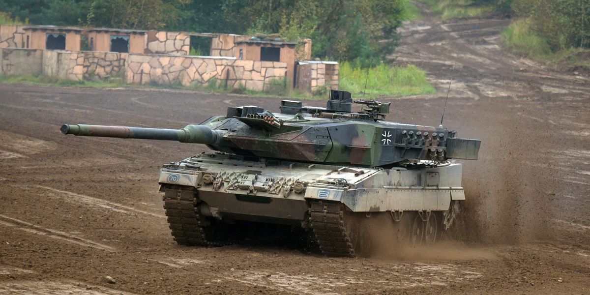 I Paesi Bassi e la Danimarca hanno finanziato l'acquisto di 14 carri armati tedeschi Leopard 2 per l'Ucraina, per un valore di oltre 100 milioni di dollari.