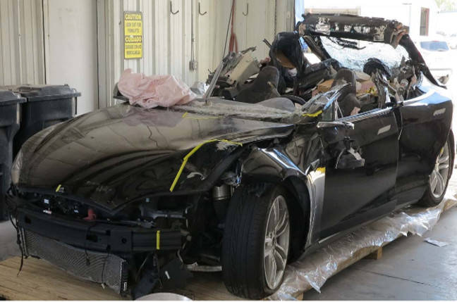 Tesla sapeva della debolezza di Autopilot che ha portato alla morte del conducente, ma non l'ha risolta - Sviluppatori di Autopilot Tesla sapeva della debolezza di Autopilot che ha portato alla morte del conducente, ma non l'ha risolta - Sviluppatori di Autopilot