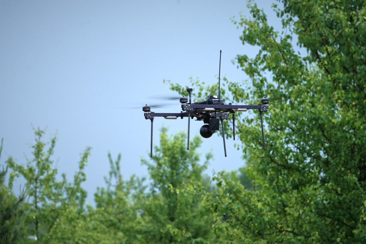 Analogo del Mavic da un produttore cinese: cosa aspettarsi? Il nuovo concorrente può superare il drone Mavic cinese?