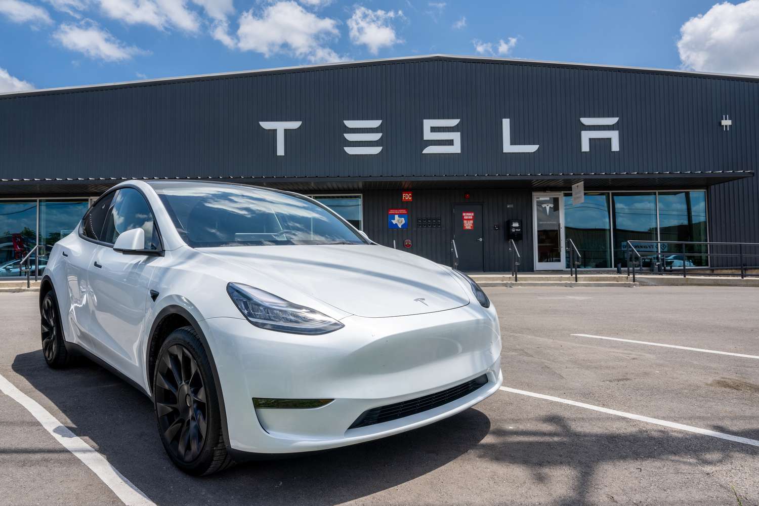 Tesla è in testa al numero di incidenti mortali tra tutti i marchi automobilistici Tesla è in testa al numero di incidenti mortali tra tutti i marchi automobilistici