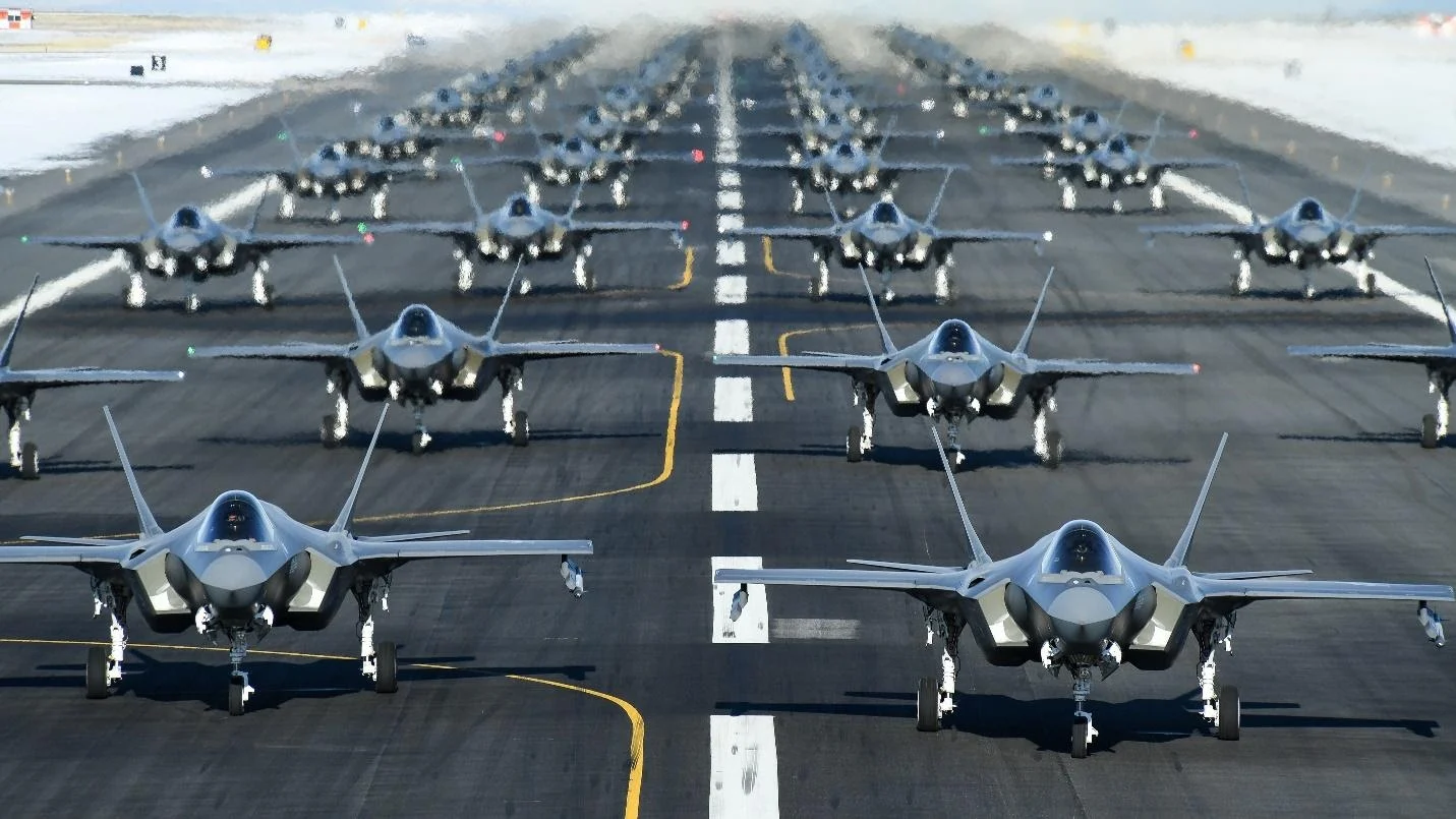 Gli Stati Uniti aumenteranno il numero di caccia di prova di quinta generazione F-35 Lightning II Gli Stati Uniti aumenteranno il numero di caccia di prova di quinta generazione F-35 Lightning II