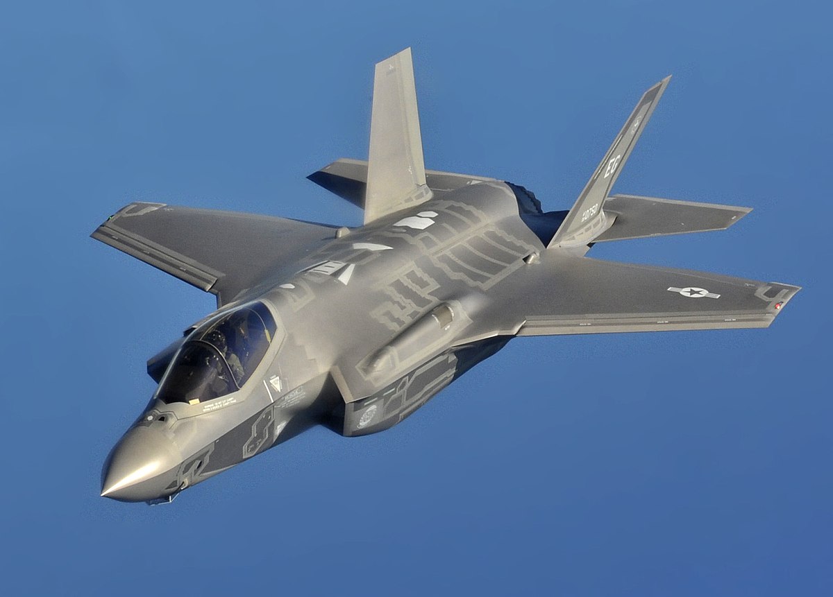 L'Italia ordinerà altri 25 caccia F-35 per la sua flotta L'Italia ordinerà altri 25 caccia F-35 per la sua flotta
