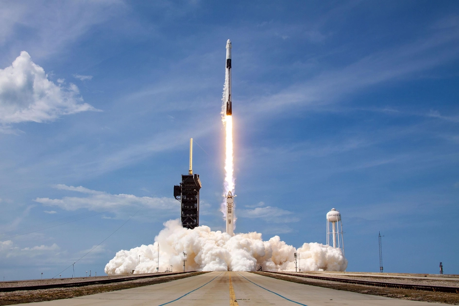 Lancio del razzo Falcon 9: tutto ciò che gli appassionati di tecnologia spaziale devono sapere