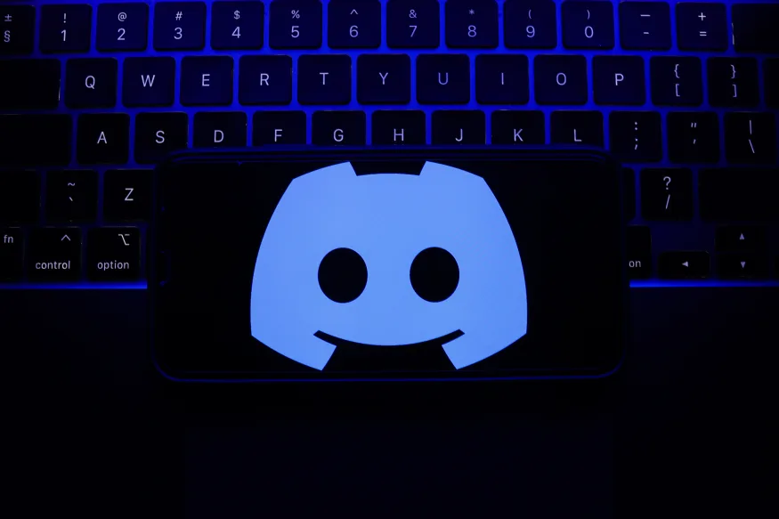 Discord vieta la distribuzione di immagini di abusi su minori generate dall'intelligenza artificiale Discord vieta la distribuzione di immagini di abusi su minori generate dall'intelligenza artificiale