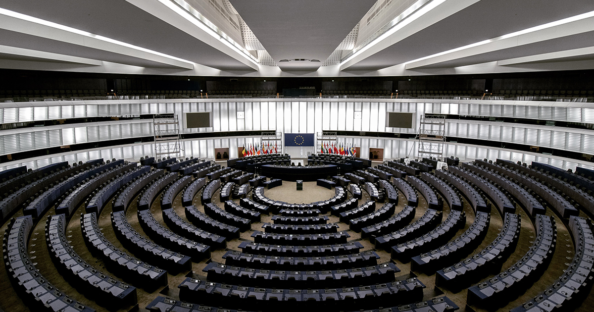 L'UE approva una legge sulla regolamentazione dell'intelligenza artificiale L'UE approva una legge sulla regolamentazione dell'intelligenza artificiale