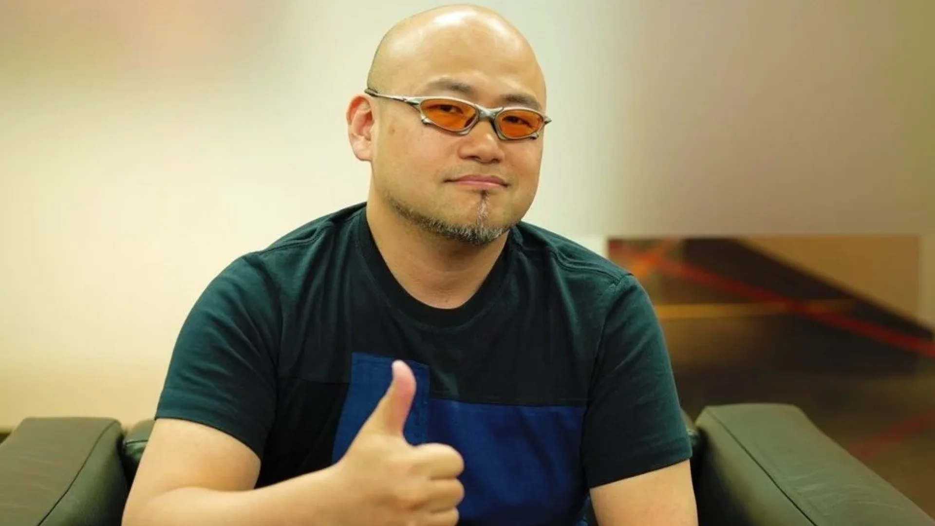Hideki Kamiya, il creatore di Bayonetta, ha creato il suo canale YouTube dopo aver lasciato PlatinumGames. Hideki Kamiya, il creatore di Bayonetta, ha creato il suo canale YouTube dopo aver lasciato PlatinumGames.