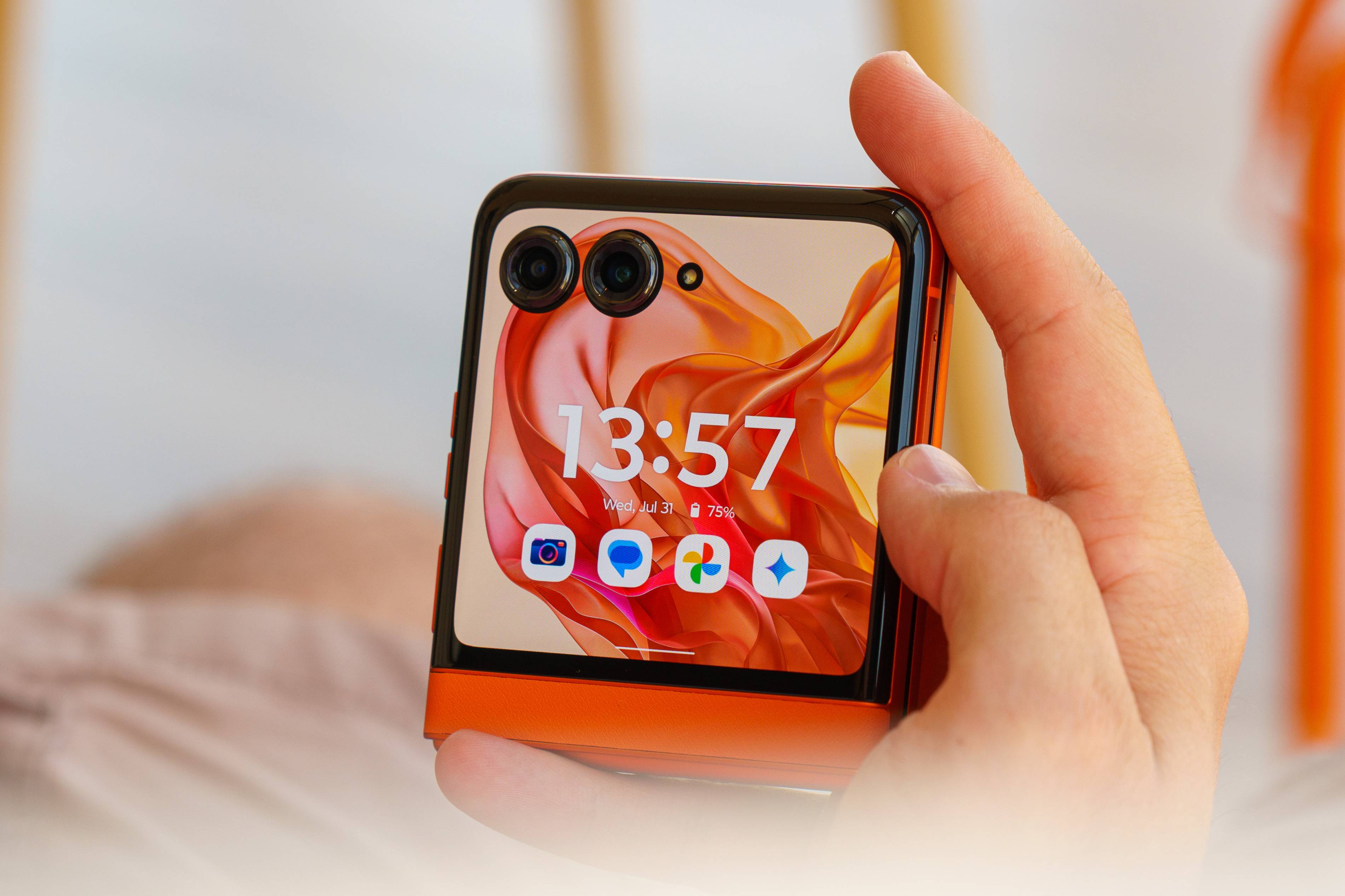 Motorola ha già aperto i pre-ordini per il nuovo modello Razr 50s e ha svelato i colori del nuovo prodotto Motorola ha già aperto i pre-ordini per il nuovo modello Razr 50s e ha svelato i colori del nuovo prodotto