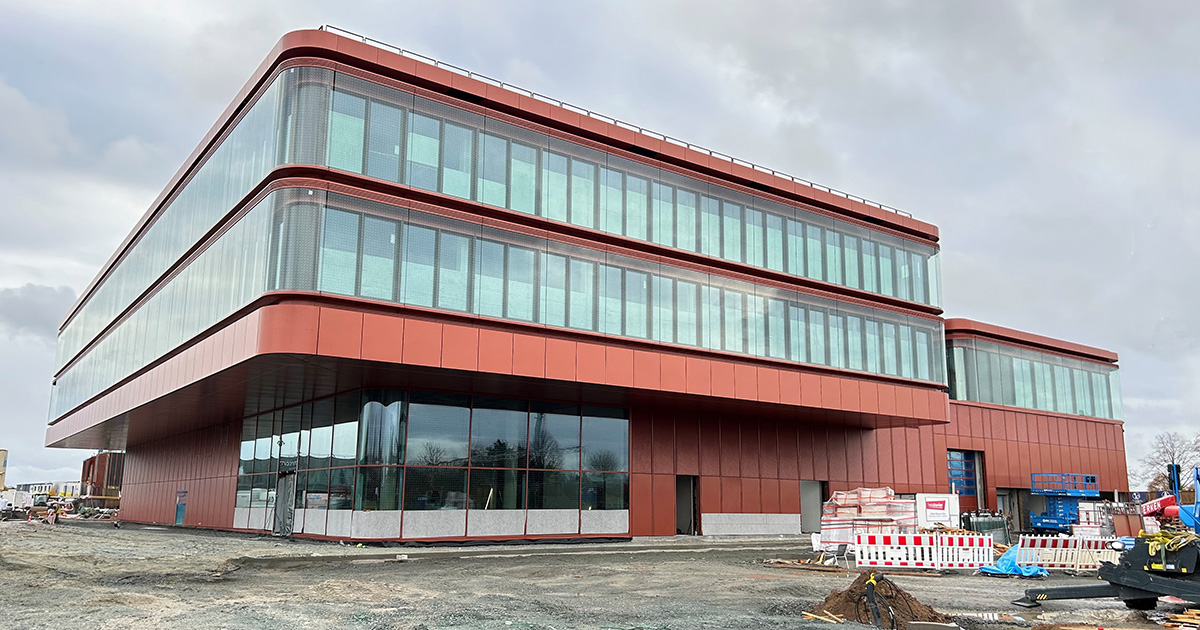 Il "Campus Quadrato" di HMETC è stato inaugurato in Germania: cosa significa per l'industria tecnologica? Il "Campus Quadrato" di HMETC a Rüsselsheim: Uno spazio di sviluppo all'avanguardia