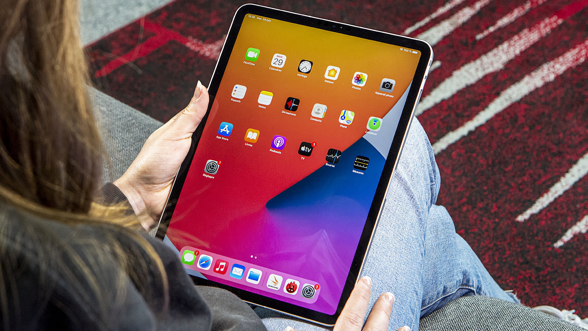 Bloomberg: Apple sta lavorando a un iPad Pro da 15 pollici, diventerà il centro della casa intelligente dell'azienda Bloomberg: Apple sta lavorando a un iPad Pro da 15 pollici, diventerà il centro della casa intelligente dell'azienda