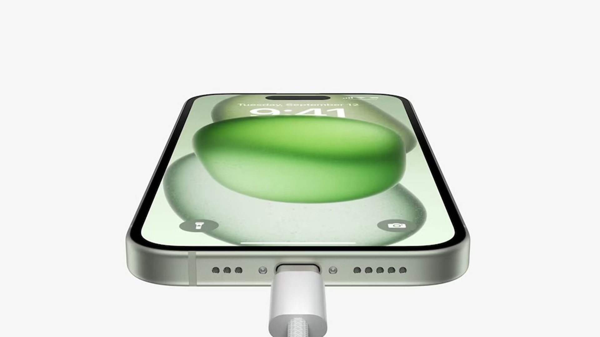 L'iPhone 16 invece dei 45W di ricarica rapida dichiarati, in pratica supporta un massimo di 39W. L'iPhone 16 invece dei 45W di ricarica rapida dichiarati, in pratica supporta un massimo di 39W.