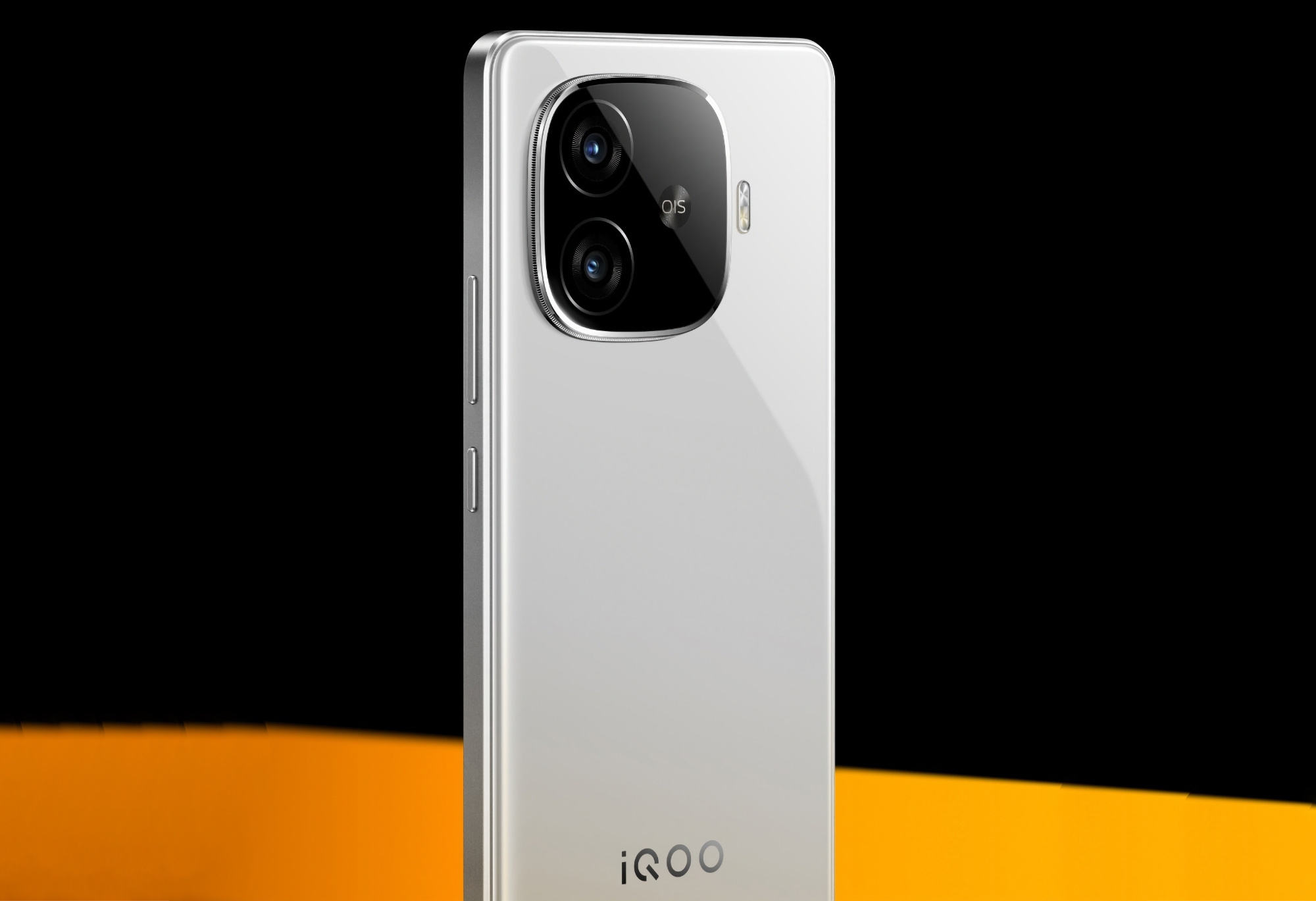 È ufficiale: iQOO Z9 Turbo con chip Snapdragon 8s Gen 3 debutterà il 24 aprile È ufficiale: iQOO Z9 Turbo con chip Snapdragon 8s Gen 3 debutterà il 24 aprile