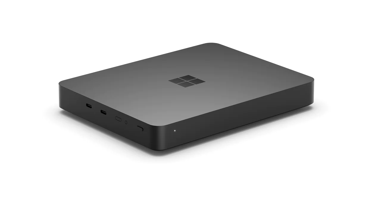 Microsoft ha presentato la sua controparte Mac Mini con processore ARM al prezzo di 599 dollari. Microsoft ha presentato la sua controparte Mac Mini con processore ARM al prezzo di 599 dollari.