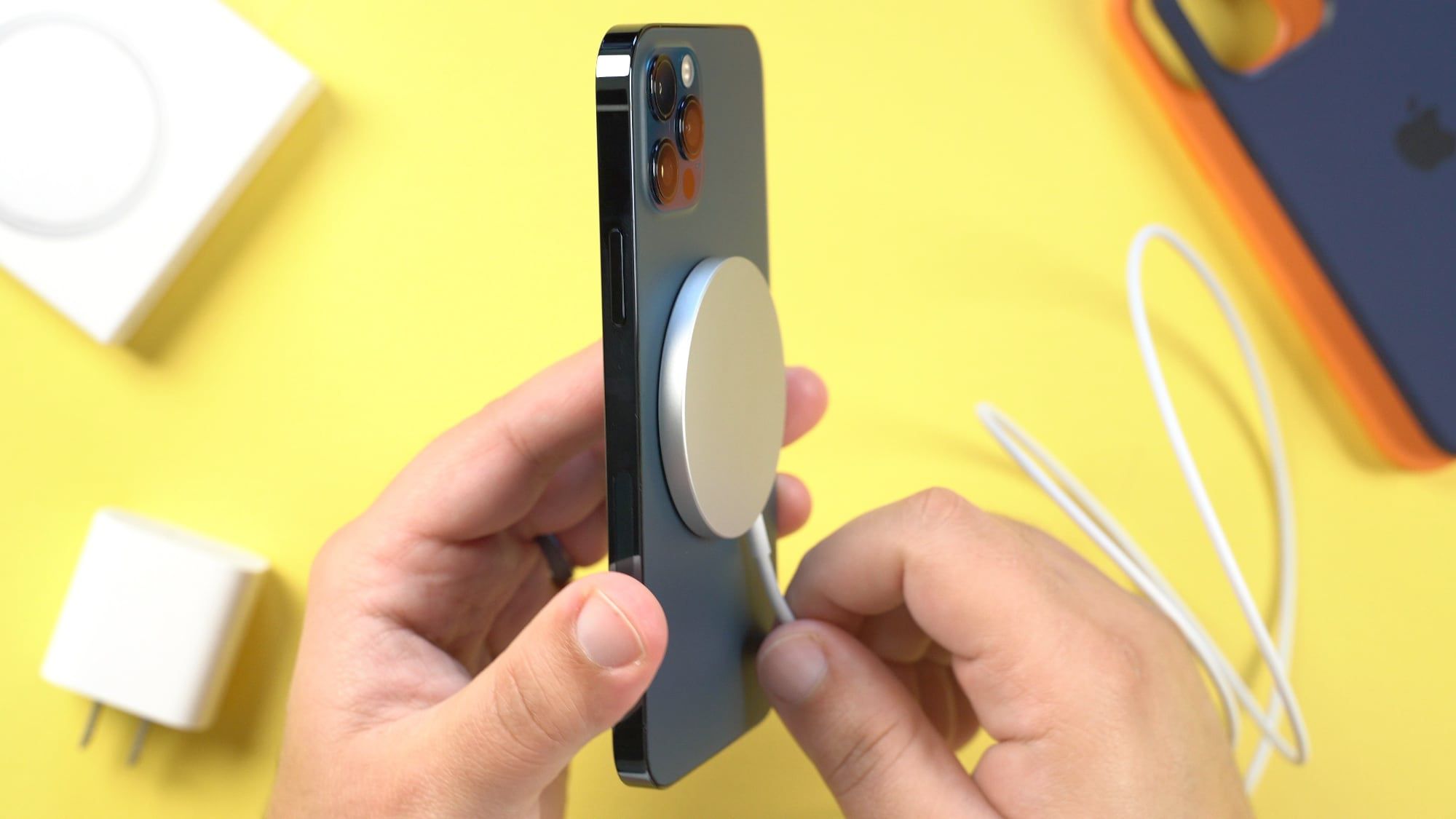 Esclusivo per iPhone 16: il nuovo caricatore magnetico MagSafe accelera notevolmente la ricarica dei nuovi iPhone Esclusivo per iPhone 16: il nuovo caricatore magnetico MagSafe accelera notevolmente la ricarica dei nuovi iPhone