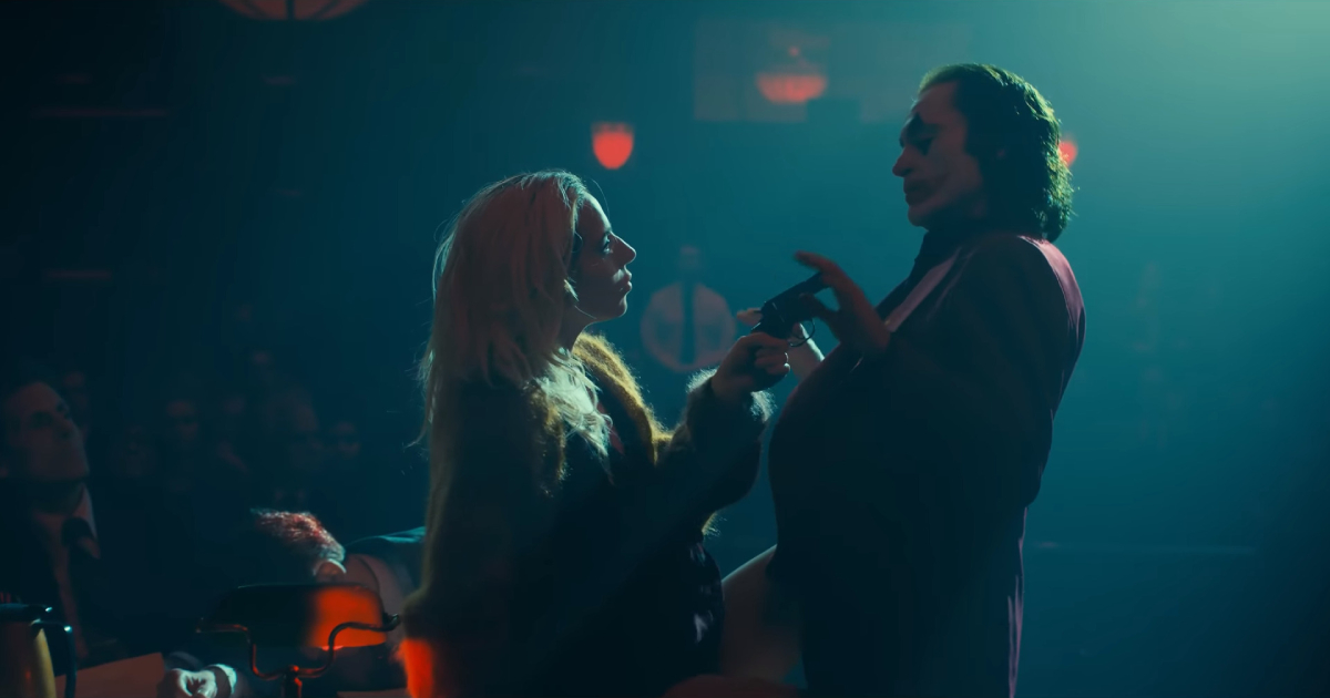 Performance pazzesca: presentato il trailer di debutto del sequel di Joker con Phoenix e Gaga Performance pazzesca: presentato il trailer di debutto del sequel di Joker con Phoenix e Gaga