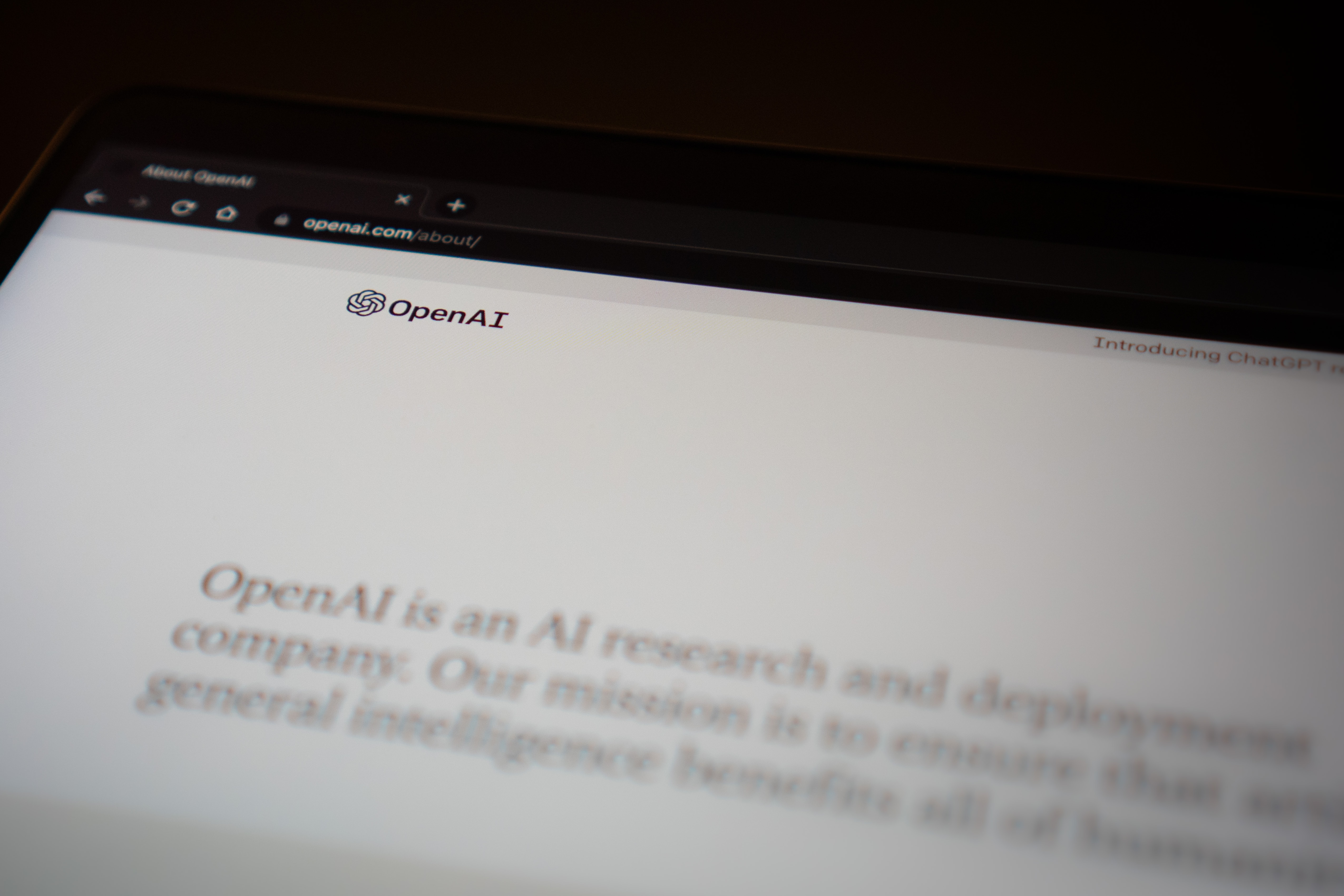 Associated Press e OpenAI stringono una partnership biennale per addestrare modelli algoritmici Associated Press e OpenAI stringono una partnership biennale per addestrare modelli algoritmici