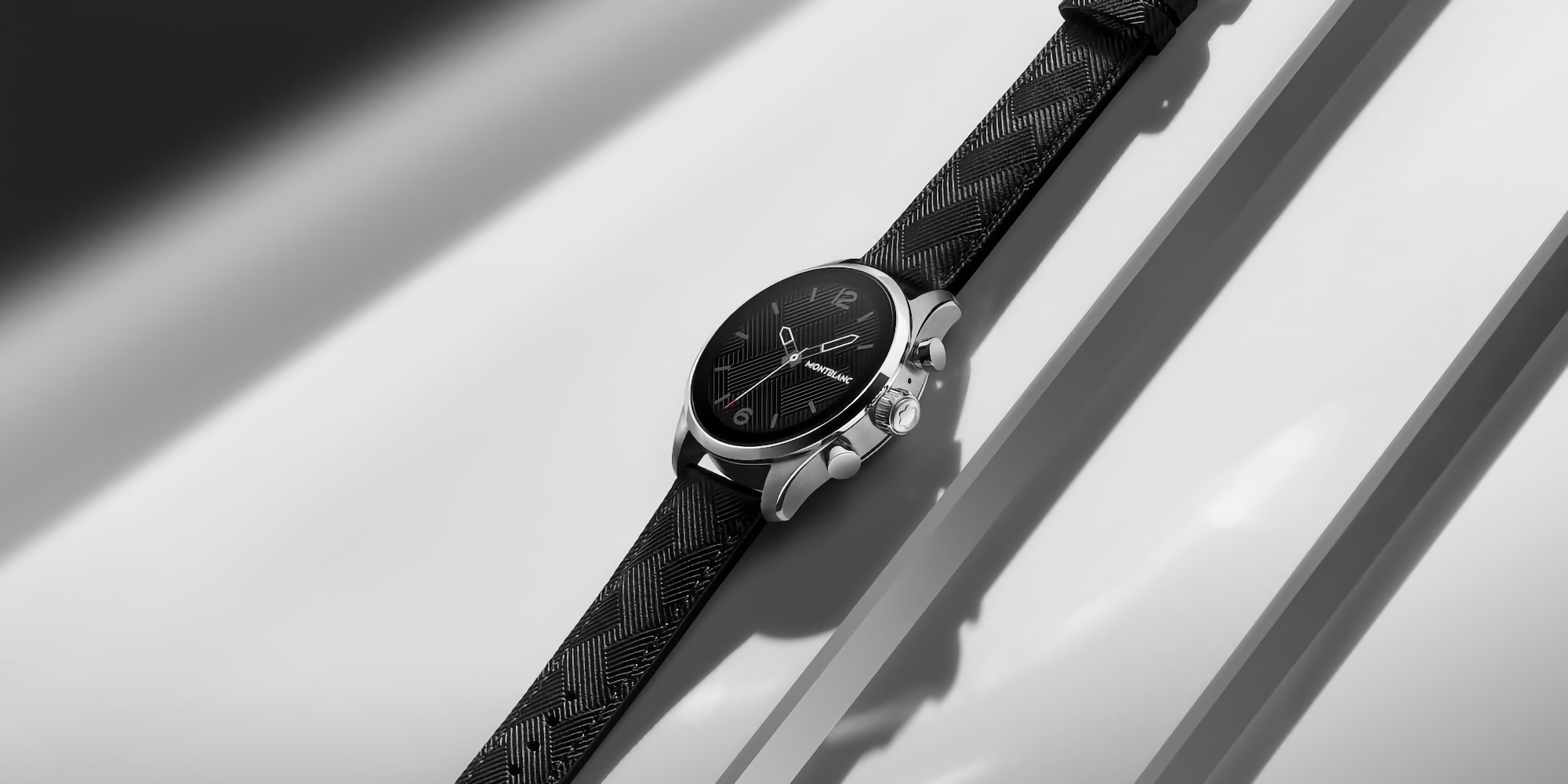 Montblanc svela Summit 3: indossa lo smartwatch OS 3.0 a 1250 euro Montblanc svela Summit 3: indossa lo smartwatch OS 3.0 a 1250 euro