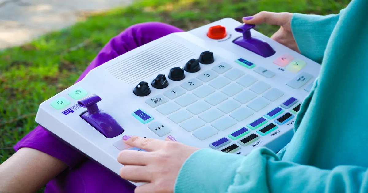 Playtime Engineering presenta il nuovo strumento MyTracks per i bambini Playtime Engineering presenta il nuovo strumento MyTracks per i bambini