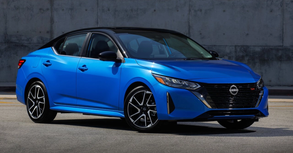 Nissan Sentra: L'evoluzione di una berlina moderna per giovani professionisti.