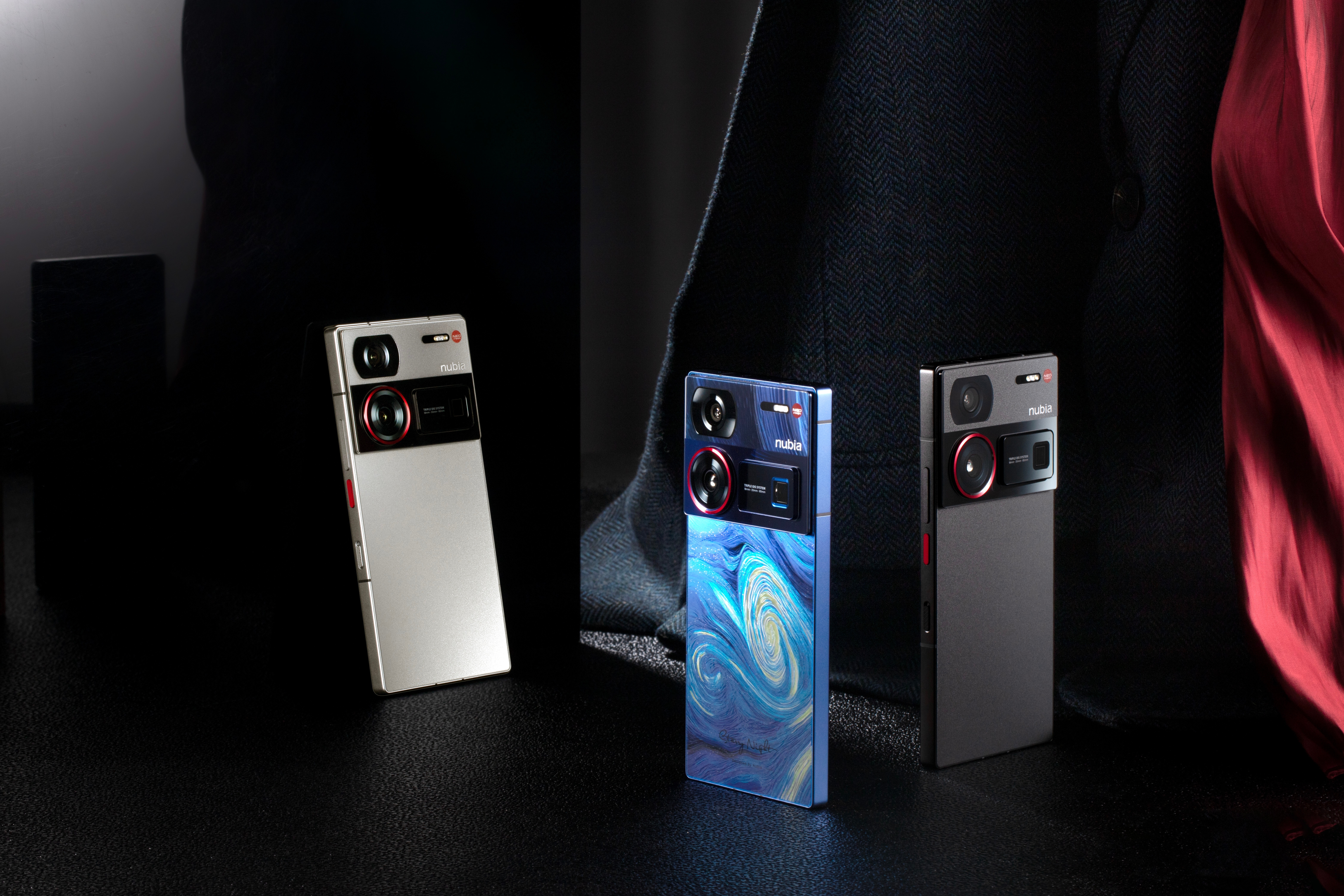 nubia Z60 Ultra: fotocamera sotto lo schermo, display AMOLED a 120Hz, protezione IP68 e chip Snapdragon 8 Gen 3 nubia Z60 Ultra: fotocamera sotto lo schermo, display AMOLED a 120Hz, protezione IP68 e chip Snapdragon 8 Gen 3