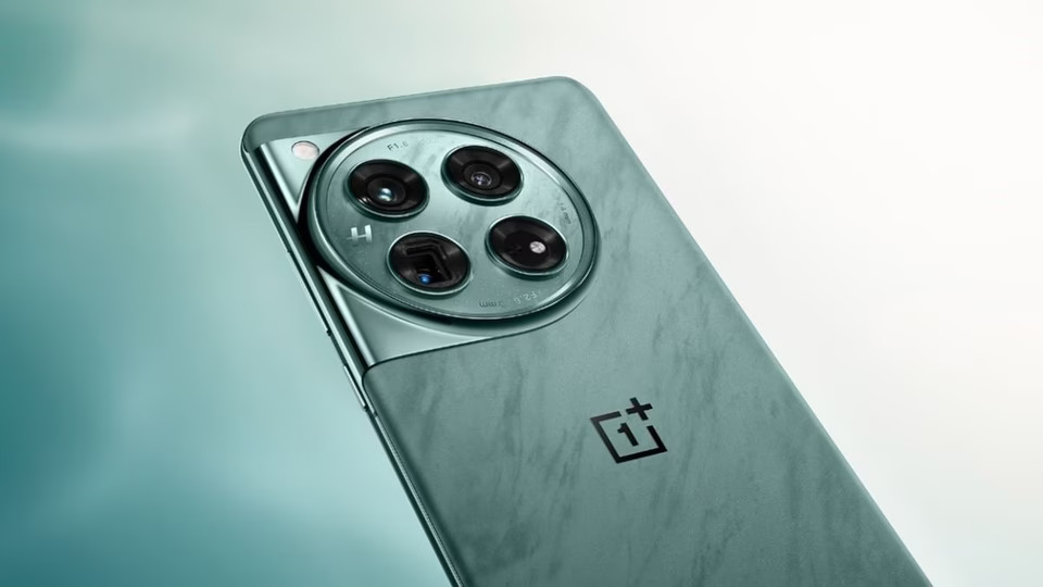 OnePlus 13 potrebbe avere 24 GB di RAM OnePlus 13 potrebbe avere 24 GB di RAM