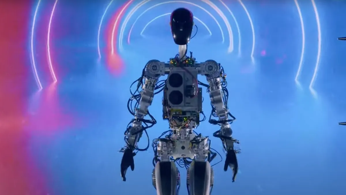 Elon Musk ha svelato un prototipo del robot-umanoide Optimus Elon Musk ha svelato un prototipo del robot-umanoide Optimus
