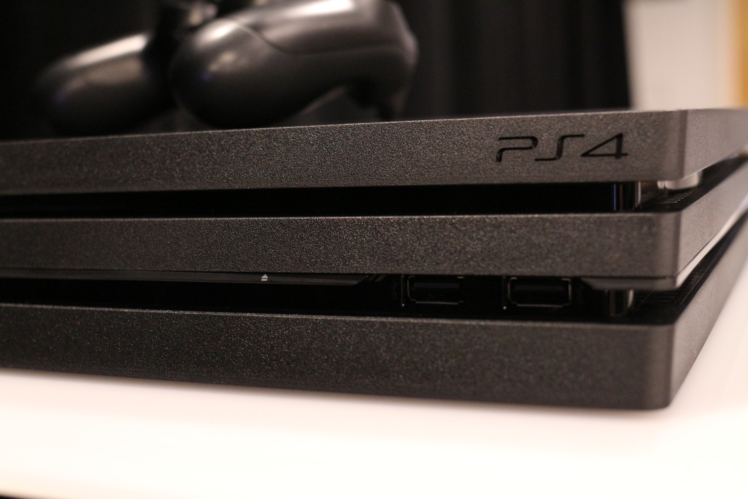 Circa la metà di tutti gli utenti di videogiochi Sony sono possessori di PlayStation 4 Circa la metà di tutti gli utenti di videogiochi Sony sono possessori di PlayStation 4