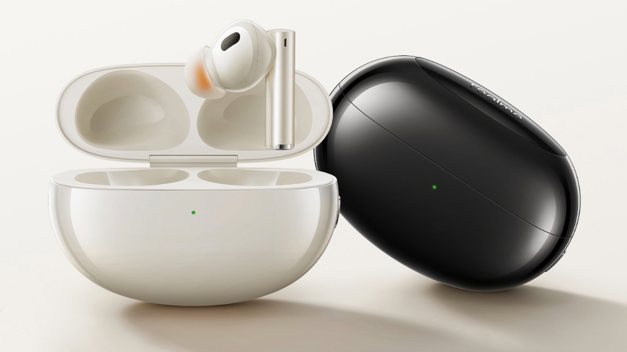 L'annuncio è imminente: realme ha iniziato a parlare del rilascio delle cuffie TWS Buds Air 5 Pro al di fuori della Cina.