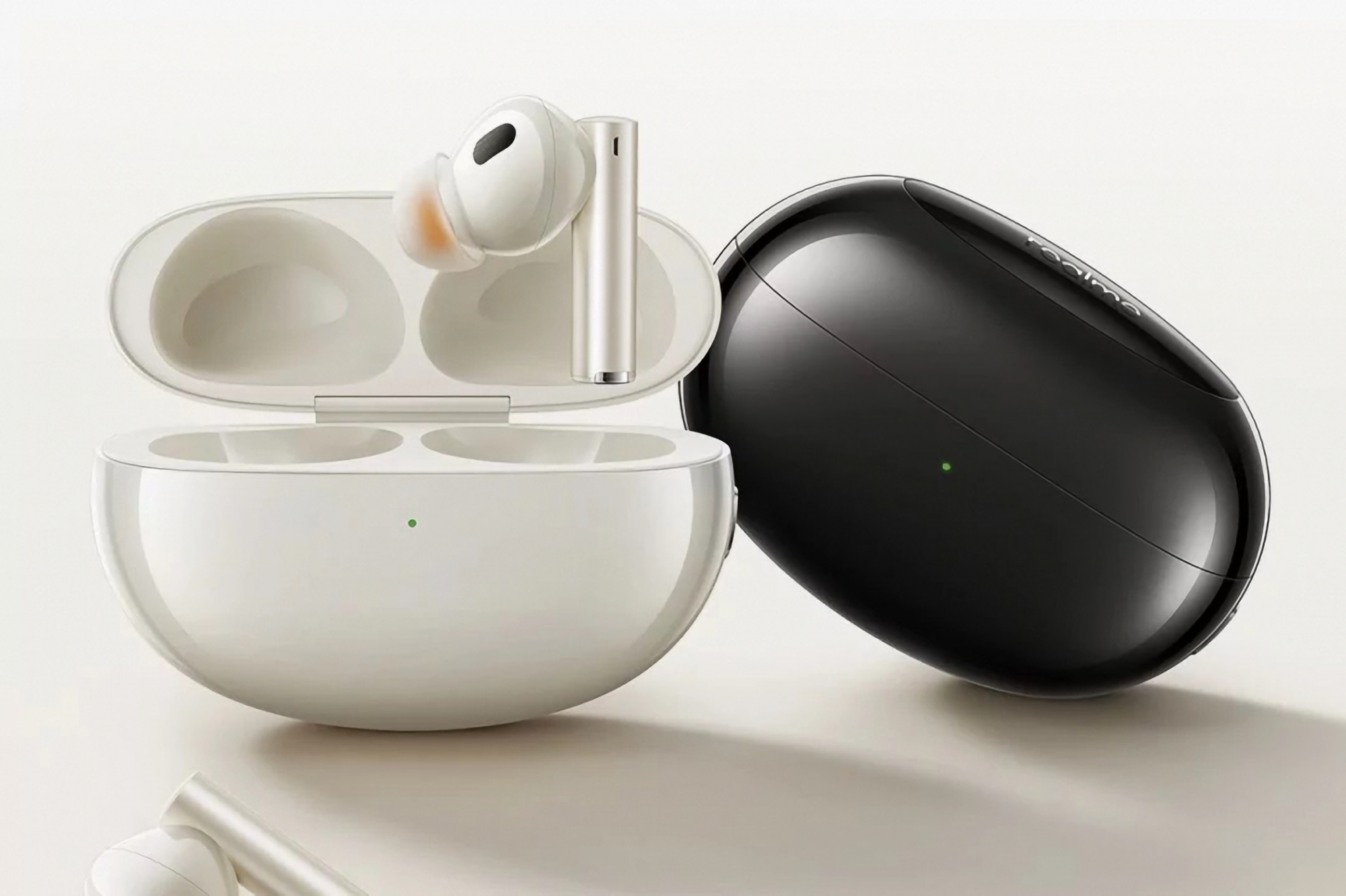 È ufficiale: i Realme Buds Air 5 Pro con ANC e fino a 40 ore di autonomia saranno distribuiti in tutto il mondo.